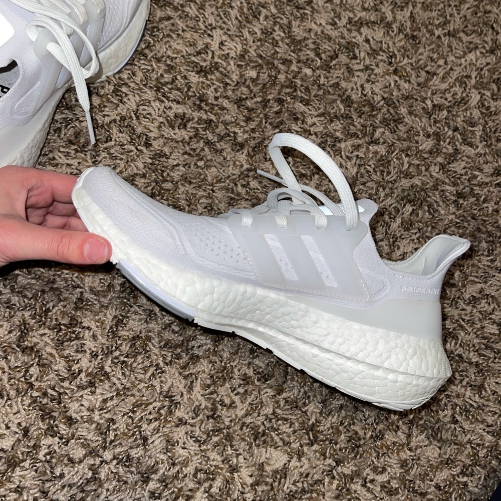 Adidas ultraboosts 21 style